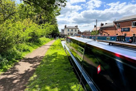 Worcester and Birmingham Narrow Boat Cruise